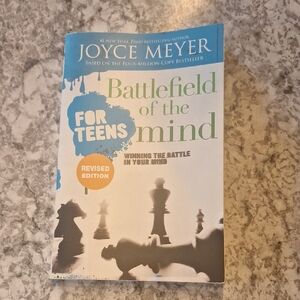Battlefield of the Mind for Teens Book - Blue and White Edition